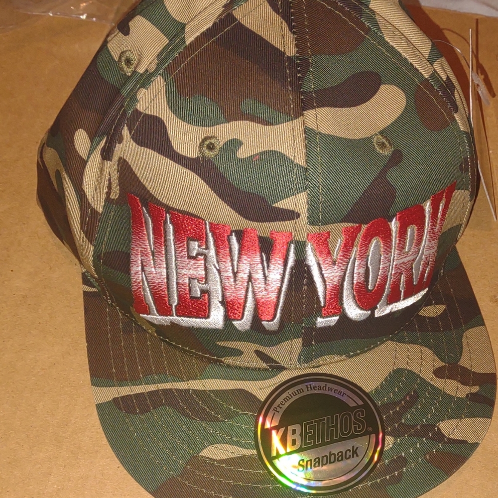 Hat - Picture 3 of 5